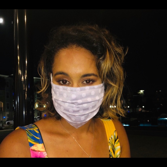 Stylish pleated breathable face mask - Picture 3 of 8